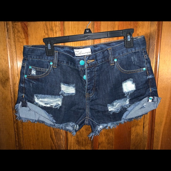 Ripped jean shorts - Picture 1 of 3